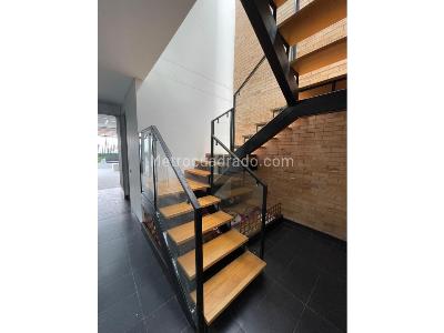 Casa de 4 alcobas en venta en Zuñiga, Envigado, 360 m² · foto 10 de 20