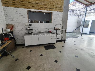 Casa de 5 alcobas en venta en Prado Centro, Medellín, 415 m² · foto 14 de 20
