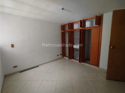 Apartamento de 4 alcobas en arriendo en El Velodromo, Medellín, 150 m² · foto 9 de 20