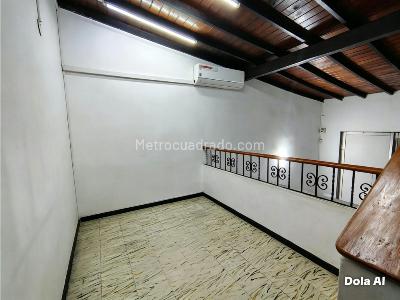 Casa de 5 alcobas en venta en Belen San Bernardo, Medellín, 170 m² · foto 2 de 13