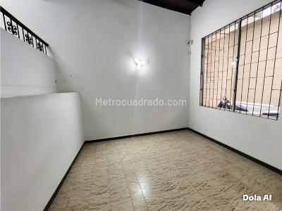 Casa de 5 alcobas en venta en Belen San Bernardo, Medellín, 170 m² · foto 3 de 13