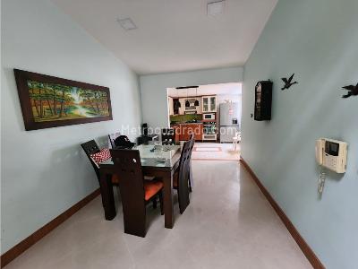 Casa de 4 alcobas en venta en Estadio, Medellín, 160 m² · foto 8 de 18