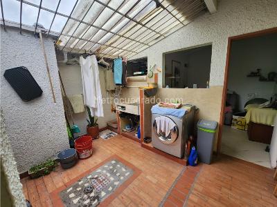 Casa de 4 alcobas en venta en Estadio, Medellín, 160 m² · foto 17 de 18