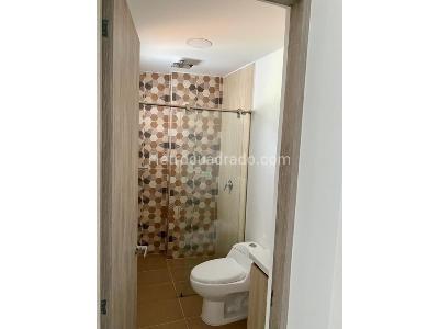 Apartamento de 3 alcobas en arriendo en La Castellana, Medellín, 144 m² · foto 12 de 14