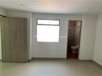 Apartamento de 3 alcobas en arriendo en La Castellana, Medellín, 144 m² · foto 5 de 14