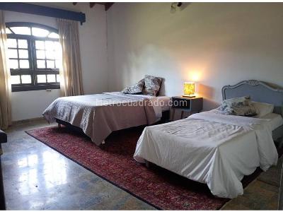 Casa de 5 alcobas en arriendo en Llano Grande, Rionegro, 420 m² · foto 13 de 20