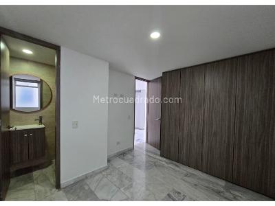 Apartamento de 3 alcobas en venta en Conquistadores, Medellín, 107 m² · foto 8 de 20