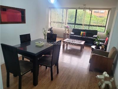 Apartamento en venta en El Poblado, Medellín · foto 3 de 8