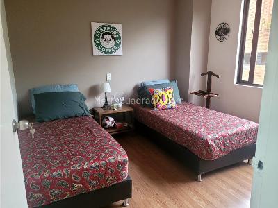 Apartamento en venta en El Poblado, Medellín · foto 6 de 8