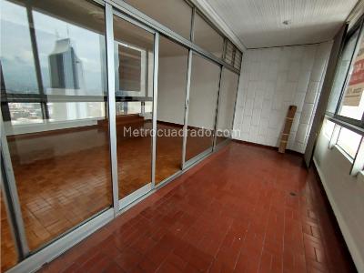 Apartamento en venta en Centro, Medellín · foto 4 de 20