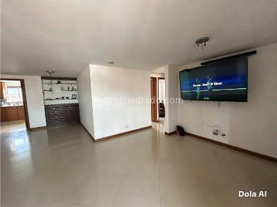 Apartamento de 3 alcobas en arriendo en Laureles, Medellín, 100 m² · foto 3 de 19