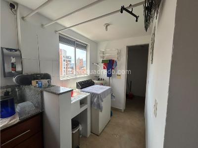 Apartamento de 3 alcobas en arriendo en Laureles, Medellín, 100 m² · foto 14 de 19