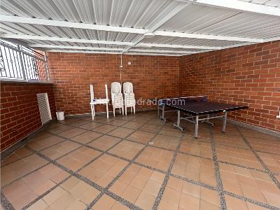 Apartamento de 3 alcobas en arriendo en Laureles, Medellín, 100 m² · foto 18 de 19