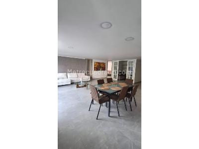 Apartamento en arriendo en El Poblado, Medellín · foto 2 de 5