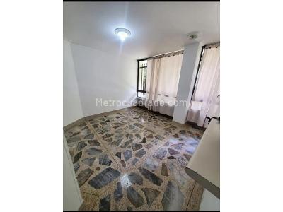 Apartaestudio en venta en Conquistadores, Medellín, 49 m² · foto 5 de 12