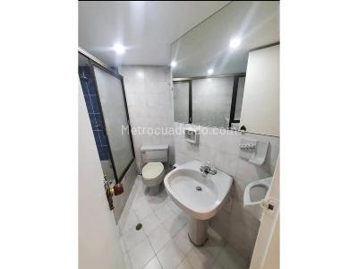 Apartaestudio en venta en Conquistadores, Medellín, 49 m² · foto 11 de 12