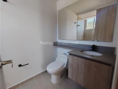 Apartamento de 3 alcobas en arriendo en Ciudad Del Rio, Medellín, 88 m² · foto 9 de 15
