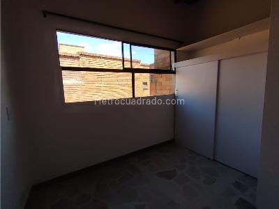 Apartamento de 1 alcoba en arriendo en La Pilarica, Medellín, 40 m² · foto 10 de 15