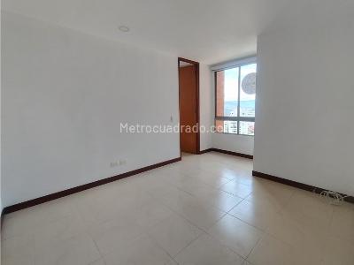 Apartamento de 3 alcobas en arriendo en El Poblado, Medellín, 138 m² · foto 16 de 20