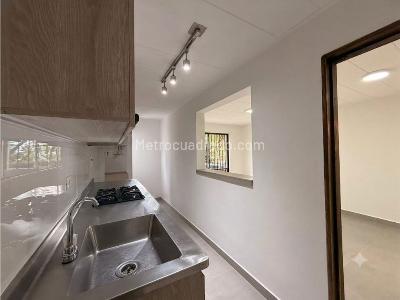 Apartamento de 3 alcobas en arriendo en Los Parra, Medellín, 75 m² · foto 3 de 13