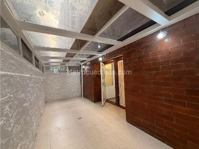 Apartamento de 3 alcobas en arriendo en Los Parra, Medellín, 75 m² · foto 9 de 13