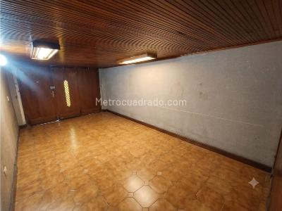 Casa de 4 alcobas en venta en Prado Centro, Medellín, 198 m² · foto 2 de 18