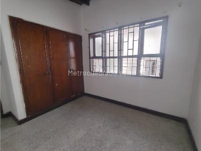 Casa de 4 alcobas en venta en Prado Centro, Medellín, 198 m² · foto 15 de 18
