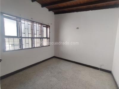 Casa de 4 alcobas en venta en Prado Centro, Medellín, 198 m² · foto 16 de 18