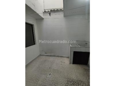 Apartamento de 2 alcobas en arriendo en Laureles, Medellín, 65 m² · foto 3 de 13