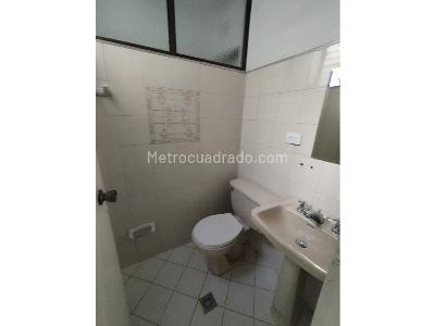Apartamento de 2 alcobas en arriendo en Laureles, Medellín, 65 m² · foto 11 de 13