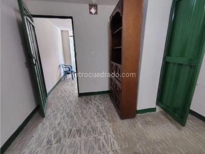 Apartaestudio en arriendo en El Chagualo, Medellín, 30 m² · foto 5 de 8