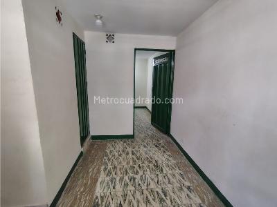 Apartaestudio en arriendo en El Chagualo, Medellín, 30 m² · foto 7 de 8