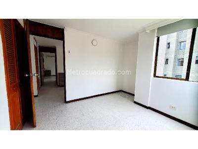 Apartamento de 4 alcobas en arriendo en Los Parra, Medellín, 130 m² · foto 19 de 20