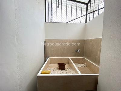 Apartamento de 4 alcobas en arriendo en Belen, Medellín, 130 m² · foto 8 de 13