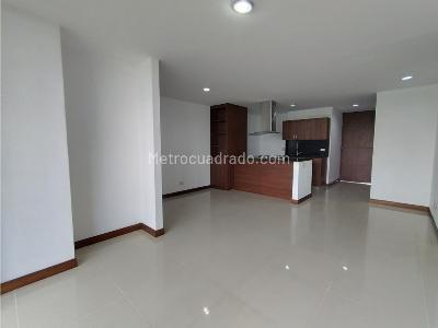 Apartamento de 2 alcobas en arriendo en Loma Del Indio, Medellín, 68 m² · foto 5 de 18
