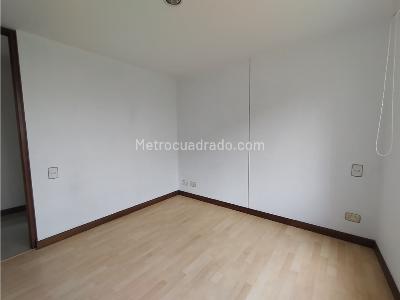 Apartamento de 2 alcobas en arriendo en Loma Del Indio, Medellín, 68 m² · foto 12 de 18