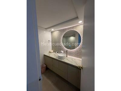 Apartamento de 3 alcobas en venta en El Poblado, Medellín, 258 m² · foto 9 de 18
