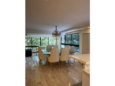 Apartamento de 3 alcobas en venta en El Poblado, Medellín, 258 m² · foto 11 de 18