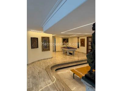 Apartamento de 3 alcobas en venta en El Poblado, Medellín, 258 m² · foto 13 de 18
