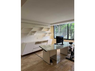 Apartamento de 3 alcobas en venta en El Poblado, Medellín, 258 m² · foto 14 de 18