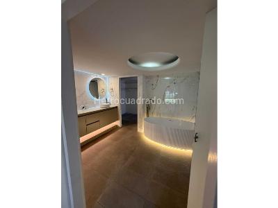 Apartamento de 3 alcobas en venta en El Poblado, Medellín, 258 m² · foto 16 de 18