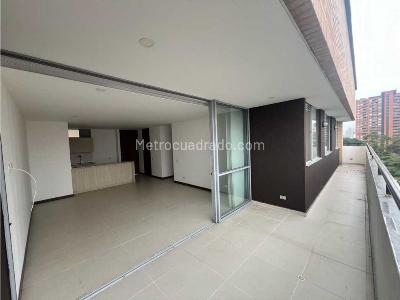 Apartamento de 3 alcobas en venta en El Poblado, Medellín, 109 m² · foto 20 de 20