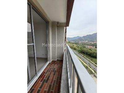 Apartamento de 3 alcobas en venta en Niquia, Bello, 58 m² · foto 11 de 20
