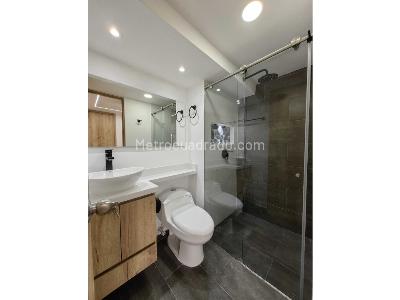 Apartamento de 3 alcobas en venta en Niquia, Bello, 58 m² · foto 12 de 20