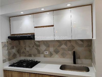 Apartamento de 3 alcobas en venta en Niquia, Bello, 58 m² · foto 4 de 20