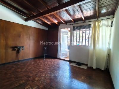 Casa de 4 alcobas en arriendo en Suramericana, Medellín, 253 m² · foto 6 de 19