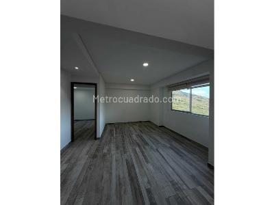 Apartamento de 4 alcobas en venta en Niquia, Bello, 161 m² · foto 10 de 20