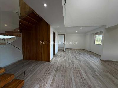 Apartamento de 4 alcobas en venta en Niquia, Bello, 161 m² · foto 3 de 20