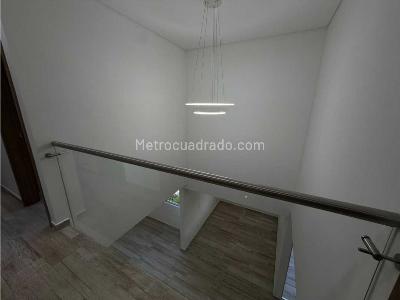 Apartamento de 4 alcobas en venta en Niquia, Bello, 161 m² · foto 7 de 20