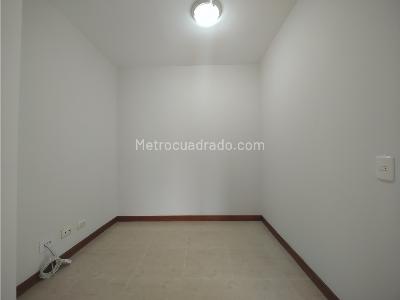 Apartamento de 3 alcobas en arriendo en Poblado Milla De Oro, Medellín, 113 m² · foto 6 de 17